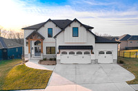 5852 N Timber View Ct